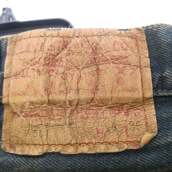 LEVI'S 501 VINTAGE 90'S BOUGHT AT URBAN OUTFITTERS SZ 36 small - Picture 4 of 4